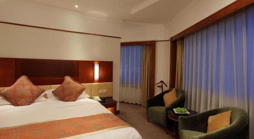 Capital Hotel 5*