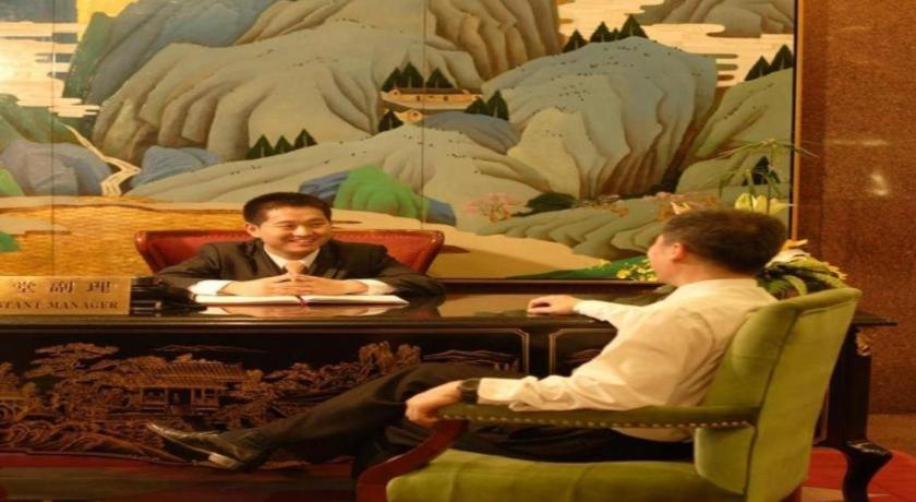 Capital Hotel 5*