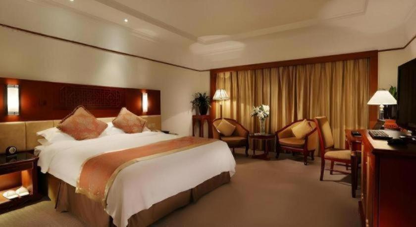 Capital Hotel 5*